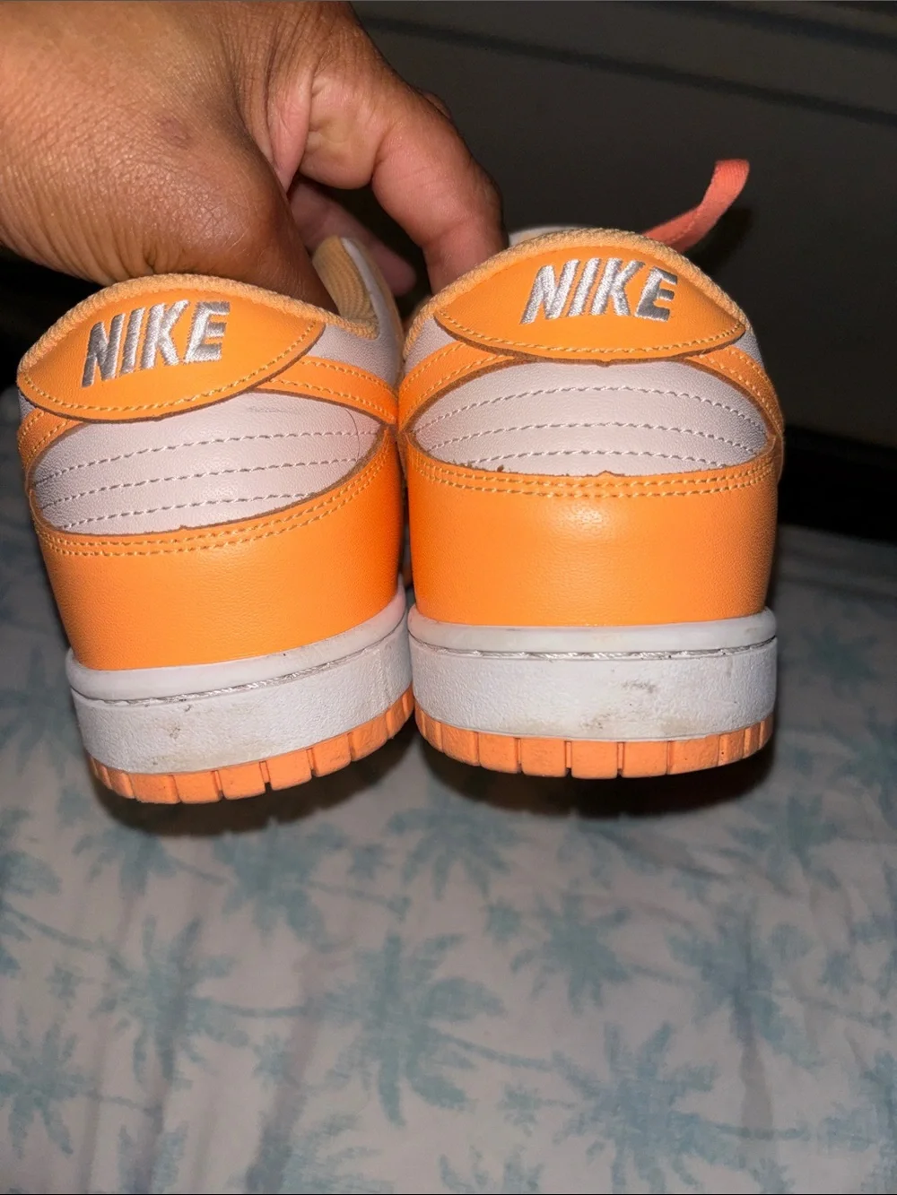 Nike men peach  and Light orange Low-Top Sneakers with orange  Laces